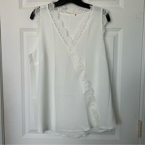 White‎ Lace Trim Sleeveless Top